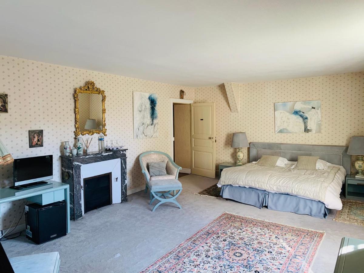 Manoir De Tregaray Hotel Sixt-sur-Aff Exterior photo