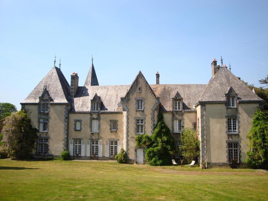 Manoir De Tregaray Hotel Sixt-sur-Aff Exterior photo